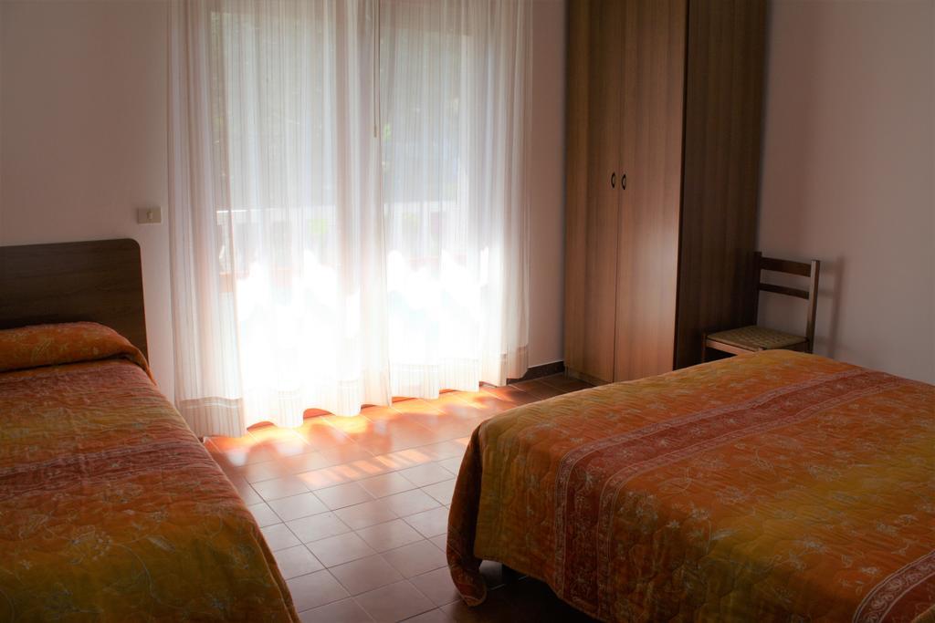 Villa Rosy Lignano Sabbiadoro Extérieur photo